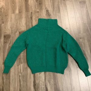 Aritzia Wilfred Green Montpellier Sweater in Size Small